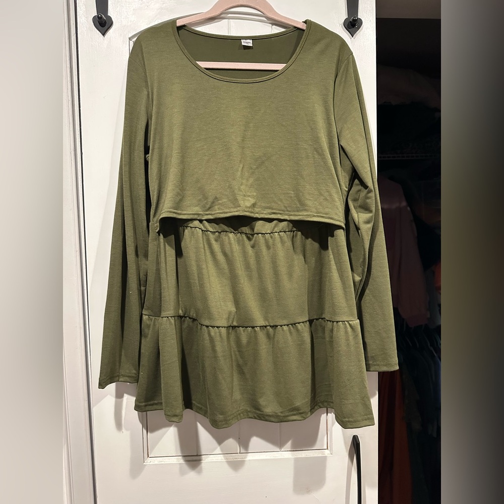 Tiered Nursing Top *Size XL* 🤰🏼